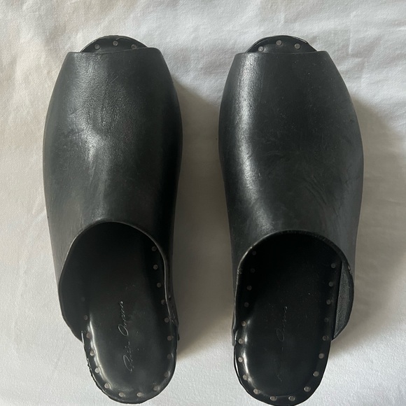 Rick Owen’s clogs worn a few times - super comfy padded inside - lower wedge - Picture 2 of 8